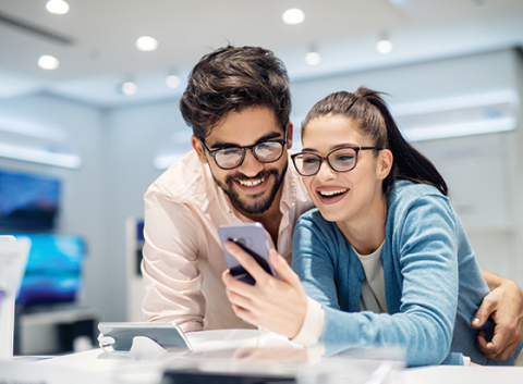 Product Mission Couple testing new Smartphone