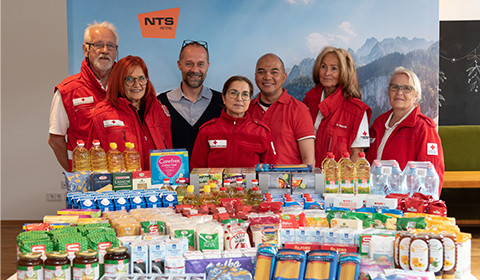 Red Cross volunteers at NTS Retail